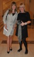 Stilska i prijateljska usklađenost za dve dame koje su došle na modni digađaj u Madelinijanum ovog aprila.